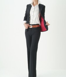 パンツスーツ マニッシュ 働く女性に人気<br />Women’s Classic Pants Suit