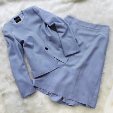 スカートスーツ 清涼感溢れるブルー<br />Frost blue skirt suit