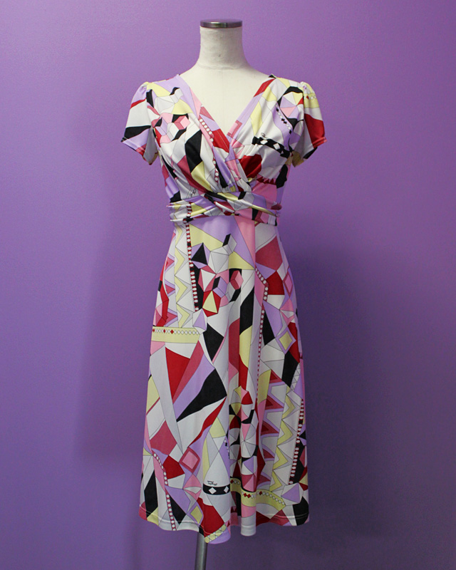 ワンピース プッチ柄<br /> Crossover dress made of Parolari Emilio Pucci fabric