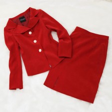 スカートスーツ キャンペーンガールの制服に！<br />Red suede tone skirt suit