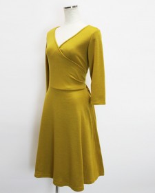 カシュクール イエロー 柔らかな肌触り<br />Acacia yellow soft crossover dress