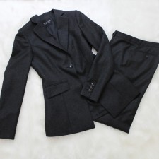 パンツスーツ 暖かい柔軟なメルトン生地<br /> Soft melton pants suit