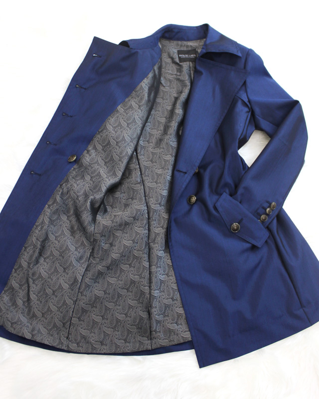 トレンチコート シンプルで可愛いブルー<br />B’dazzled Blue trench coat