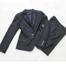 パンツスーツ チャコールグレーの霜降りメルトン<br />Charcoal melton wool pants suit