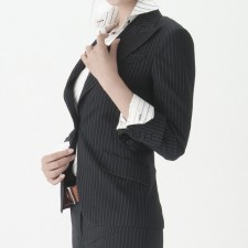 スカートスーツ 衣装協力スーツ<br />Striped black skirt suit