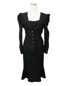スカートスーツ ブラック<br />Black skirt Suit with Puffed sleeves