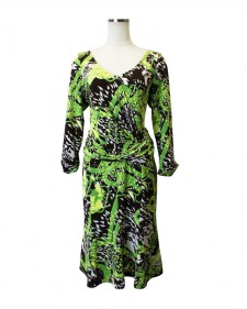 ワンピース8枚はぎフレアー<br />LL Size green paneled dress in geometry print