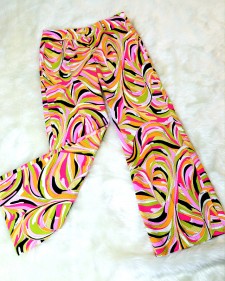 エミリオプッチ♪優雅な着こなしが出来るお洒落なワイドパンツ<br />Wide leg pants in daring and stylish “Parolari Emili Pucci” fabric