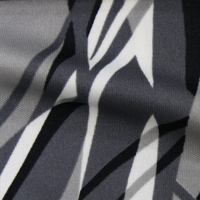 スムースストレッチニット　ブラック・グレー・ホワイトの抽象柄 （KKP3398-34-C）Black, Gray, White Abstract Print, Smooth Stretch Knit