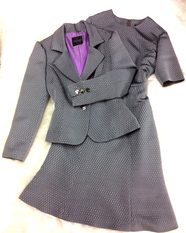 光沢があって高級♪グレードットワンピーススーツ<br />Shiny & Luxurious Dress Suit