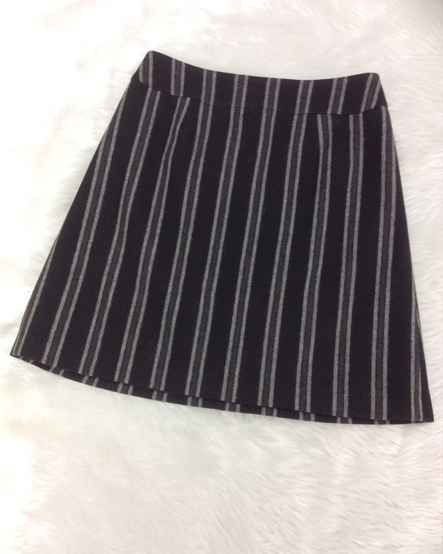 個性を引き出せるストライプ台形スカート<br />This Striped A-Line Skirt　Will　Outline Your Uniqueness