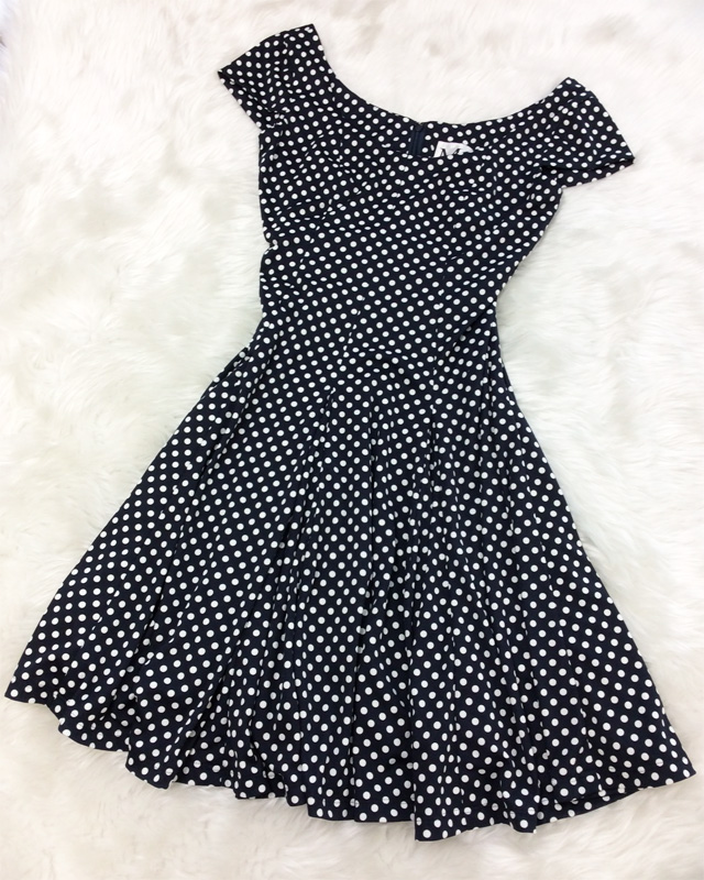 一枚でコーデが決まる！愛らしいドット柄ワンピース<br />One Outfit To Determine Your Style! Adorable Polka Dot Dress