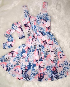 ひらひらキュート♪淡いフラワープリントのサーキュラードレス<br />Prepare for Summer With This Colorful Circular Dress