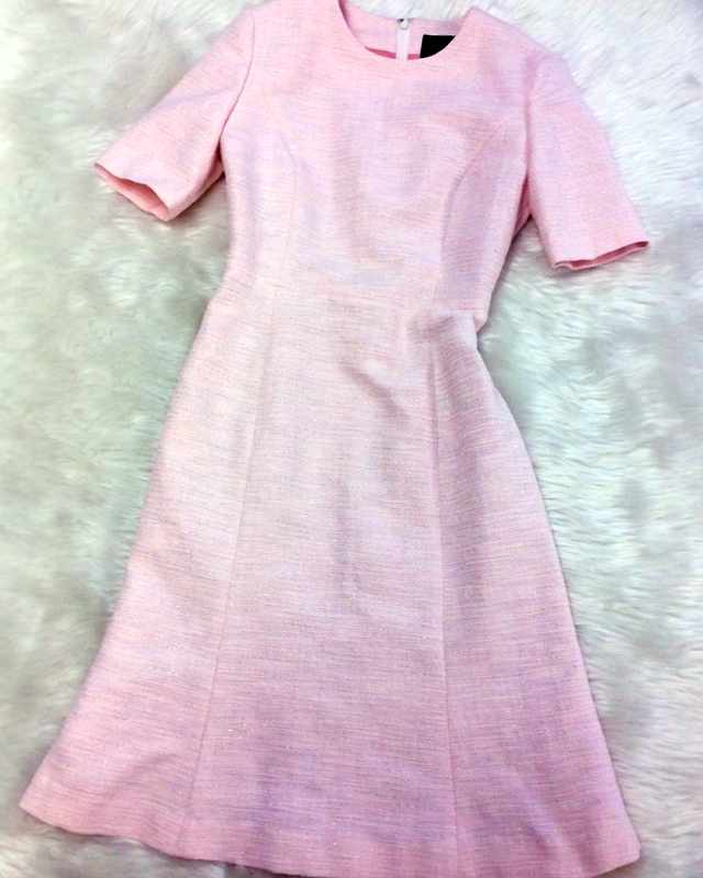 フェミニンでキュートなピンクのラメワンピース♪<br />Feminine And Cute Pink Lame Dress