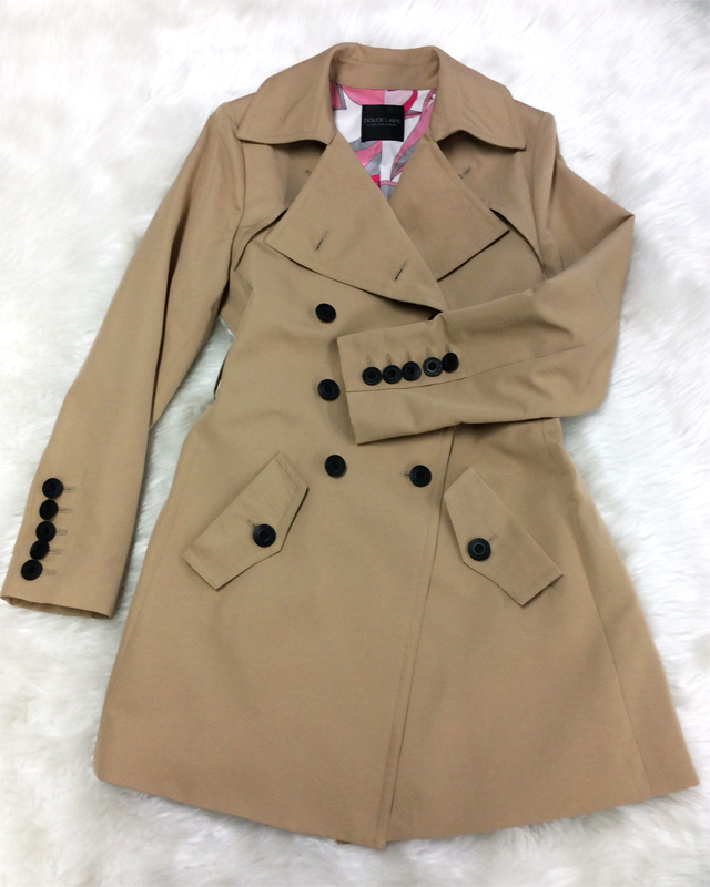 トレンチコートは裏切らない♪毎年活躍できるクラシックベージュ生地&可愛い裏地<br />A Trench Coat Never Disappoint ♪The classic beige makes it a long term investment