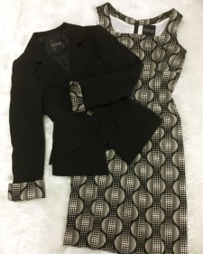 ベージュ＆ブラックのワンピーススーツ♪ワンピースの生地とジャケットの裏地が同じデザイン<br />Black and Beige Dress And Jacket Suit♪The Dress Fabric and the Jacket Lining Have the Same Pattern