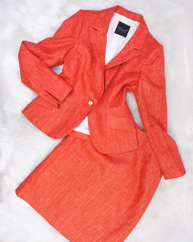 カラースーツでもっとお洒落に！☆パステルオレンジ生地のスカートとジャケットのセット<br />Be Fashionable in a Color Suit☆Pastel Orange Skirt And Jacket