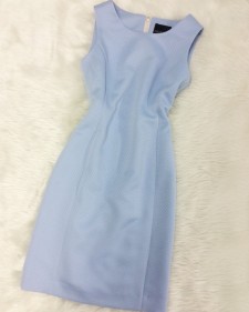 春の空色ワンピース ♪ さらさら生地で着心地の良いノースリーブのシンプルデザイン<br />Sleeveless Dress the Color of the Spring Sky ♪ Simple Design and High Quality Fabric