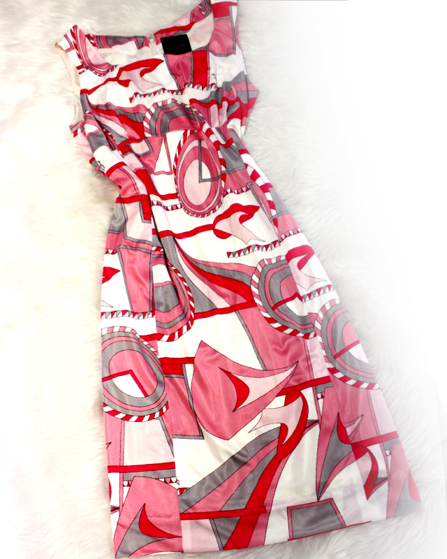 パーティーやビジネスにも！オシャレなプッチ柄ドレス<br />For a party and business! Stylish Pucci pattern dress