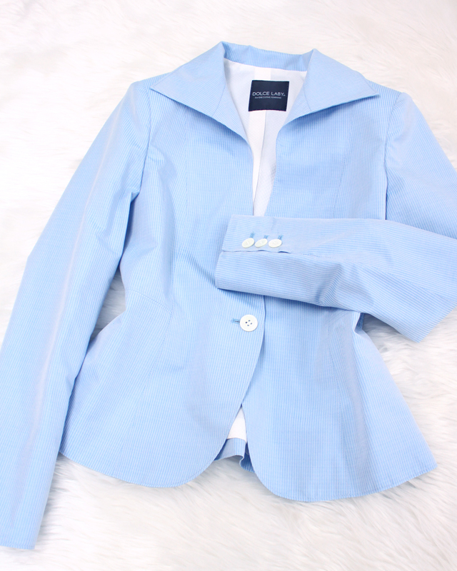 涼し気な水色のジャケット<br />/The light blue jacket that I do it, and cool air is mind.