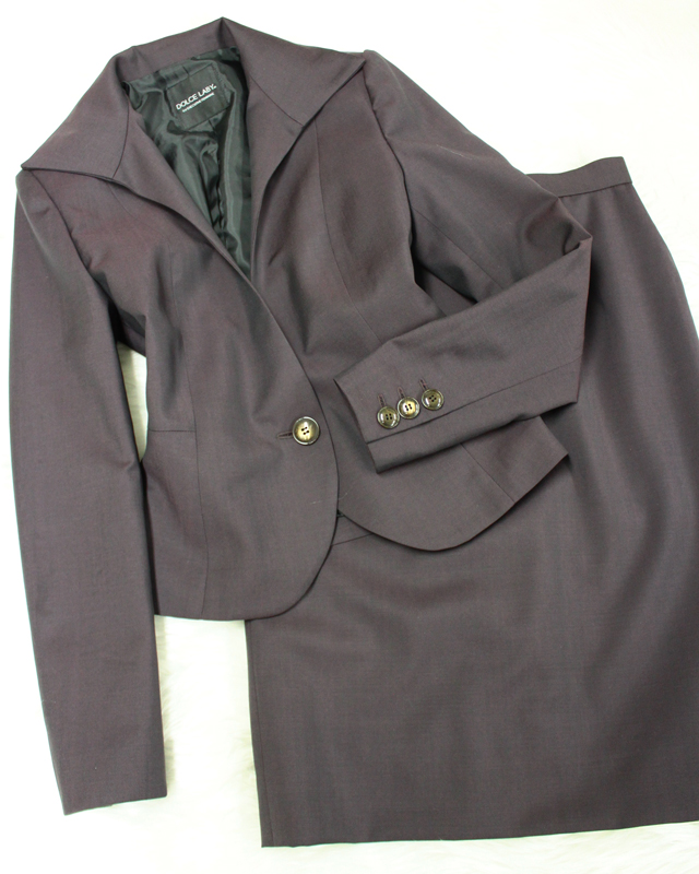 格好いいハイカラージャケットのスカートスーツ♪/<br />Skirt suit of the cool high collar jacket.