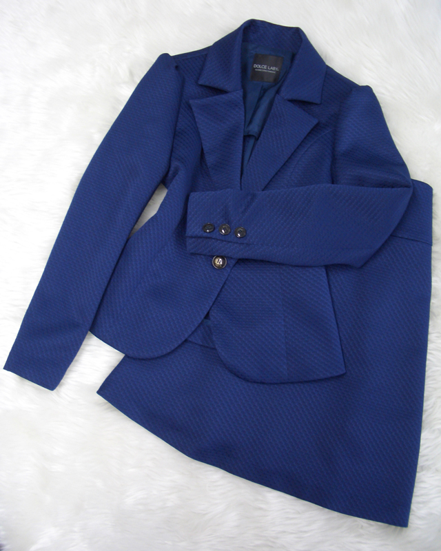 紺柄スカートスーツ/<br />Navy blue pattern skirt suit