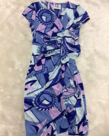 センターフリル青ワンピース/<br />Center frill blue one-piece dress
