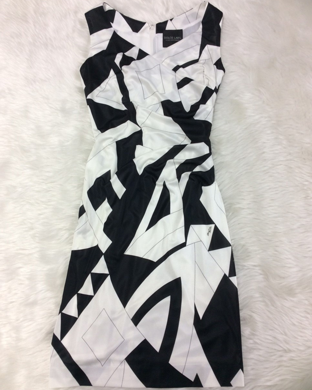 プッチ白黒ウエストタックワンピース/<br />Pucci black and white waist tuck dress