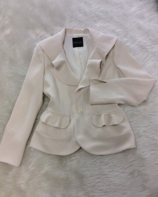 アイボリーフレアラペルジャケット/<br /> Ivory Flare Lapel Jacket