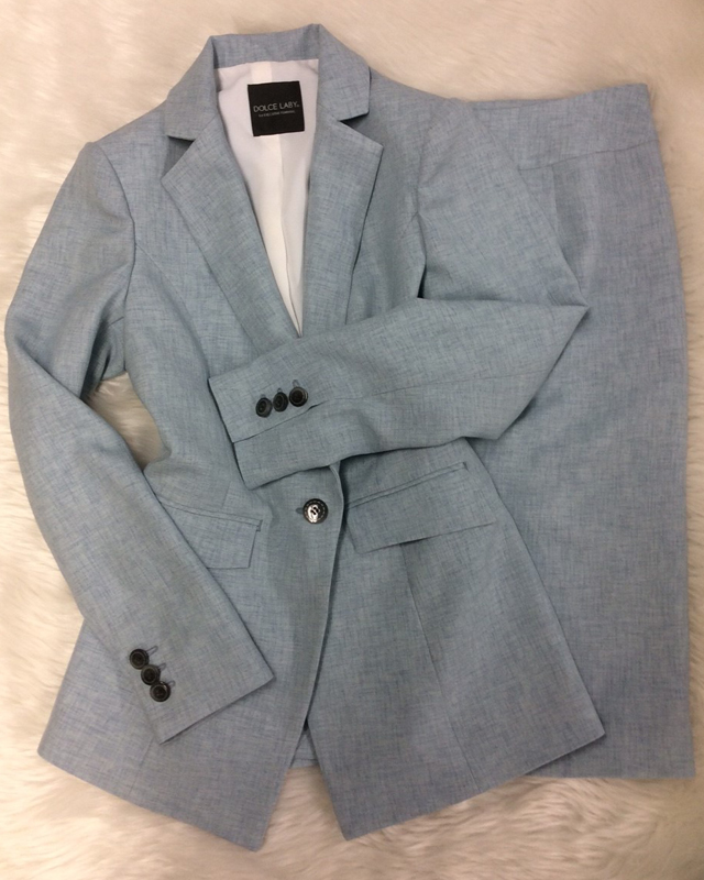 淡ブルースカートスーツ/<br /> Light blue skirt suit